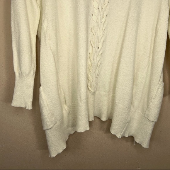 SMALL IVORY WHITE CREAM POOF APPAREL SWEATER NEUTRAL COLOR LONG SLEEVE - Picture 12 of 15